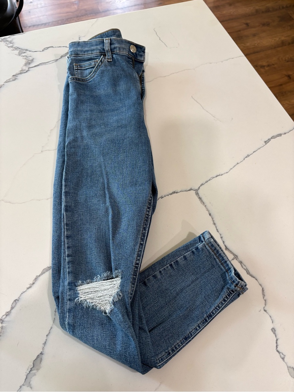 TOP SHOP Blue Distressed Women's Jeans - Classic Skinny